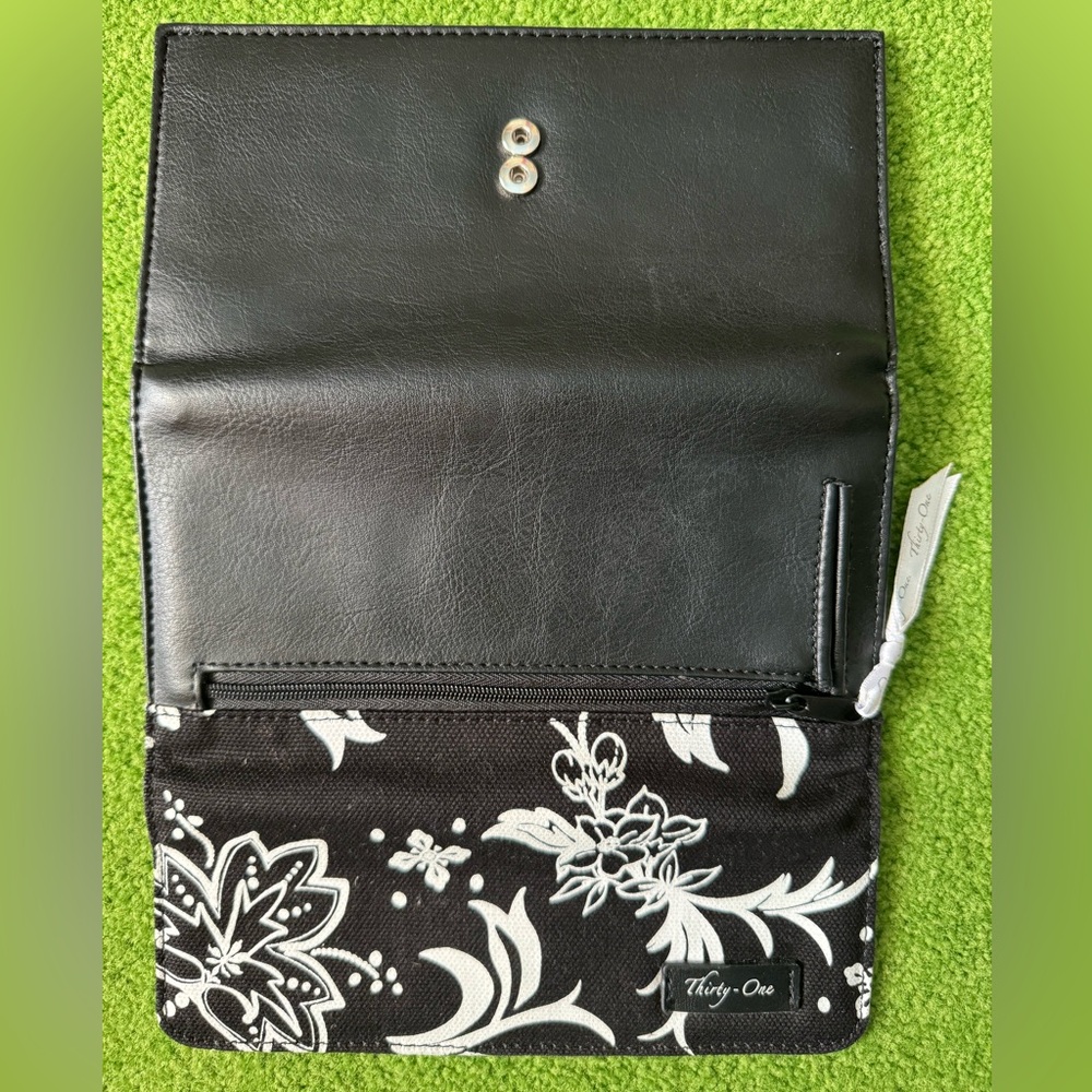 Thirty-One Wallet - Picture 3 of 3